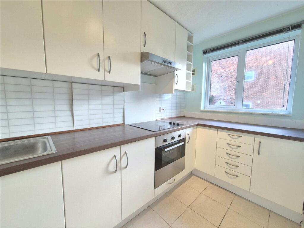 Apartment in London - View 2