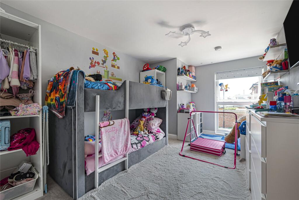 Apartment in Dartford, Ebbsfleet Green, Ebbsfleet Valley - View 5