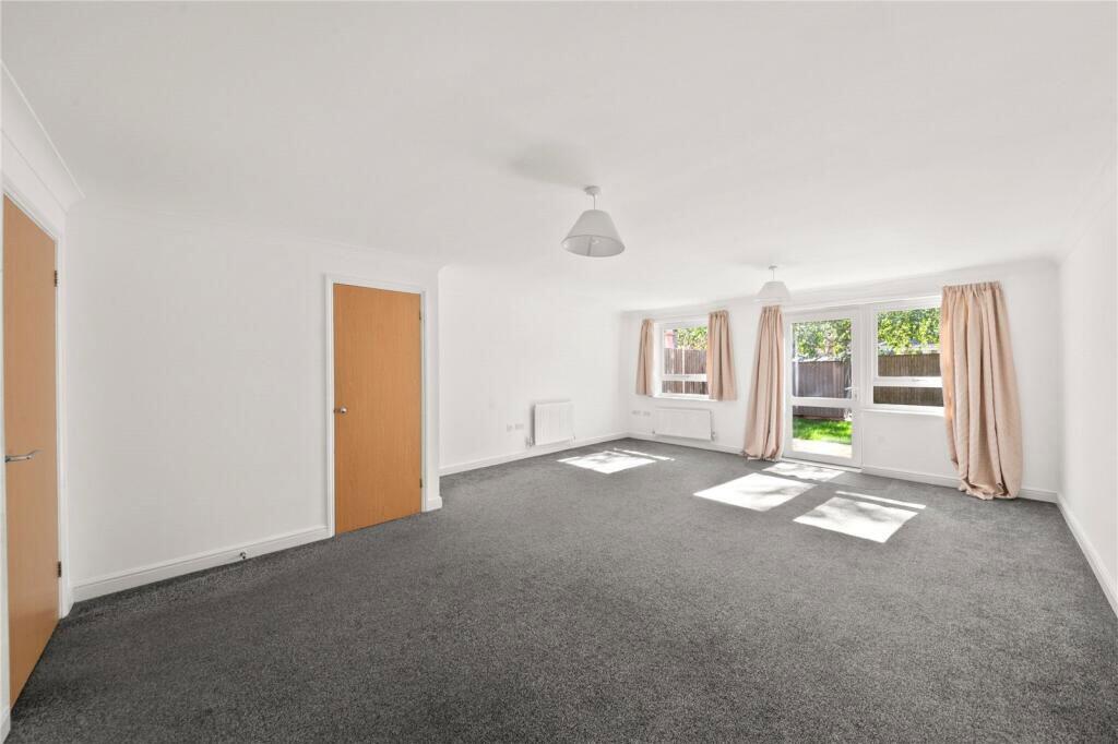 House in Southall - View 4
