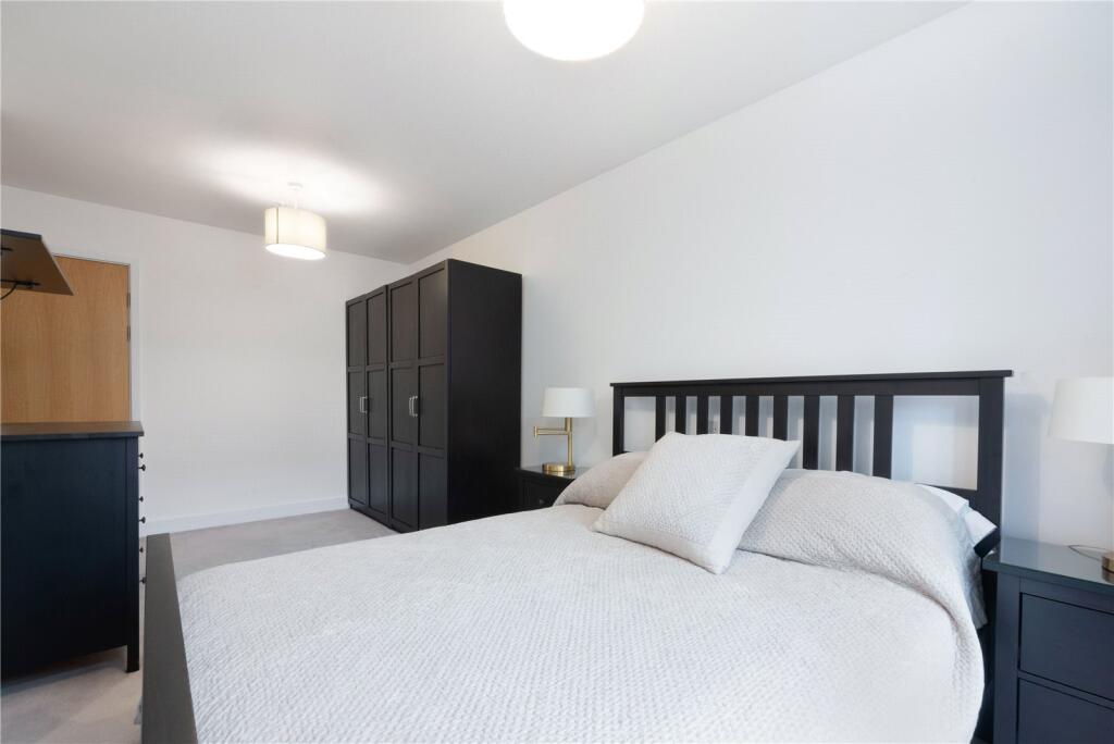 Apartment in London - View 2