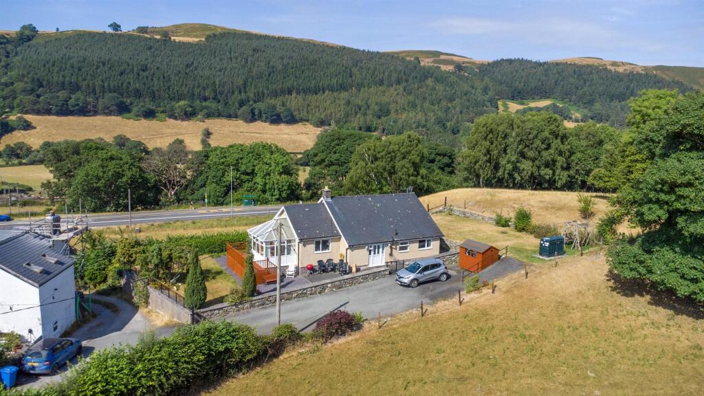Main image of property: Llidiart-Y-Parc, Corwen