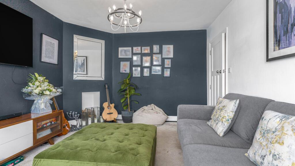 House in Sutton Coldfield, Muffin's Den, Roughley - View 4