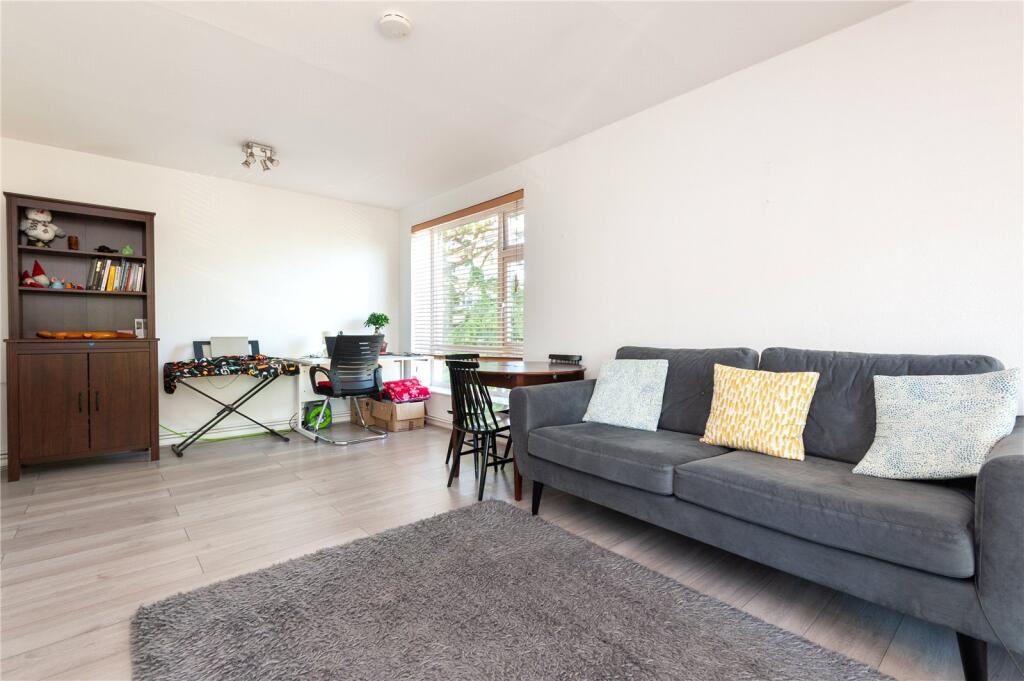 Dunarden Court, Southfields, SW19 photo 4