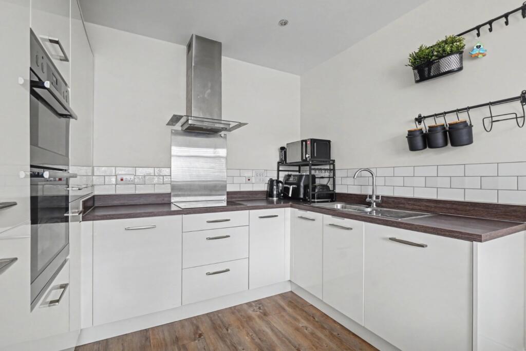 Bramling Way, Rainham photo 4