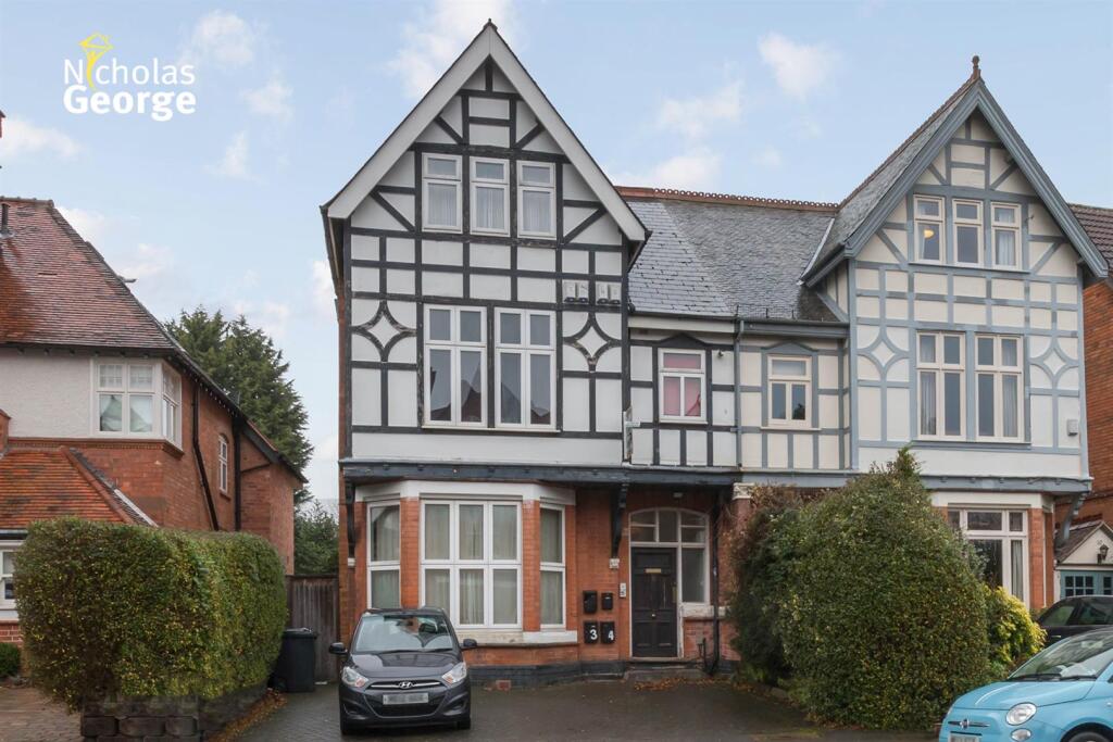 Main image of property: Grove Ave, Moseley, B13 9RU