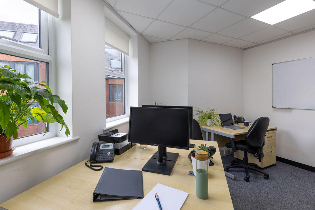 3 Person First Floor Office in Hitchin