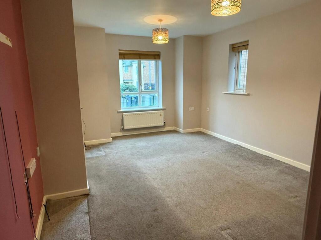 Middle Field Road, Birmingham, West Midlands, B31 photo 5
