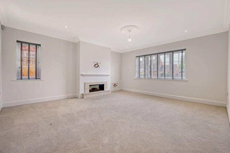 House in Brentwood, Essex - View 5