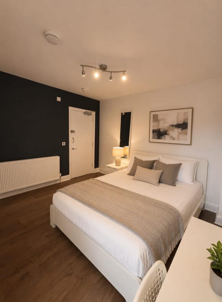 Main image of property: Room 7, 57 Eccles Old Road, Manchester, Greater Manchester, M6