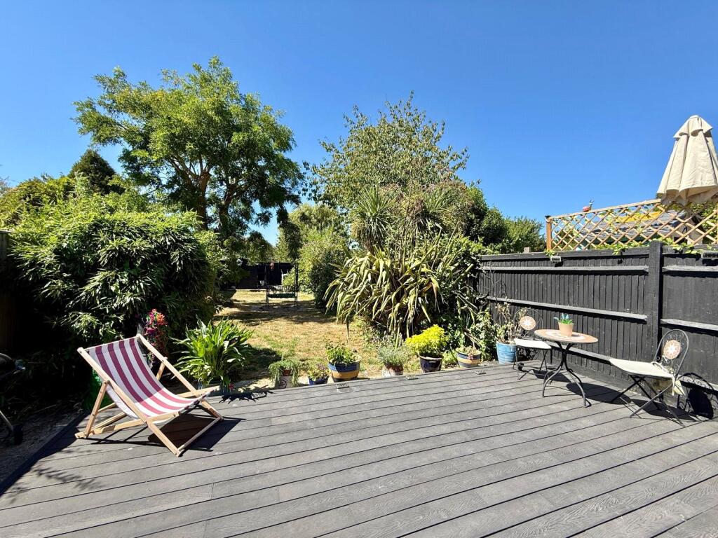 House in Brighton - More