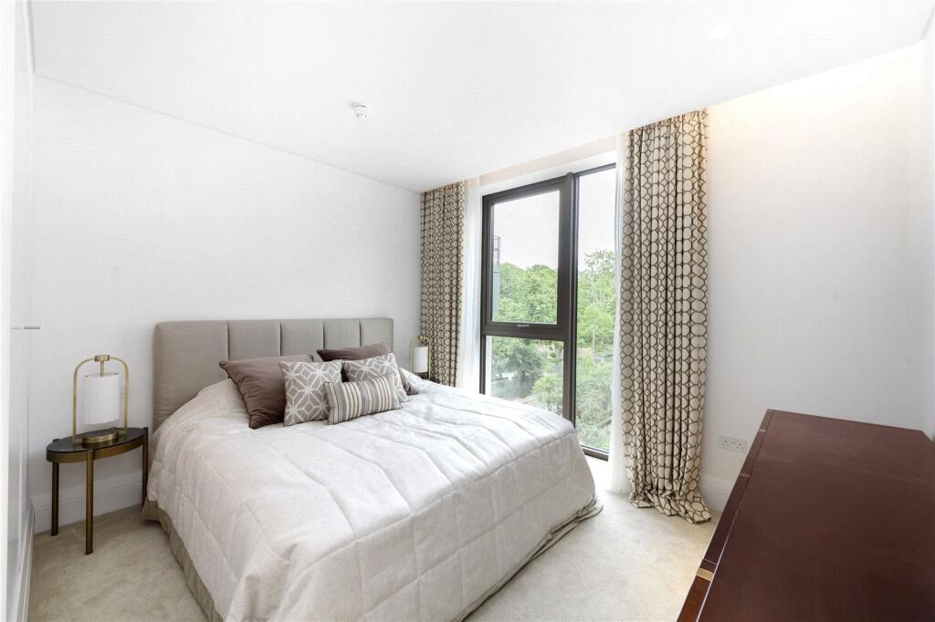 Apartment in London - More