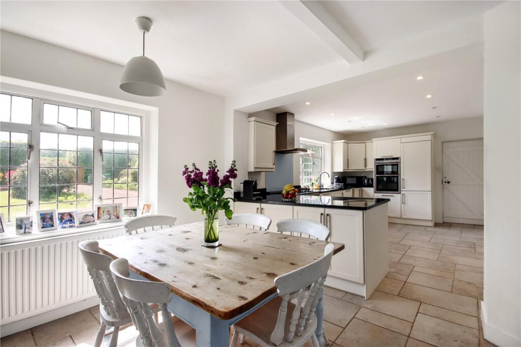 House in Sevenoaks - View 2