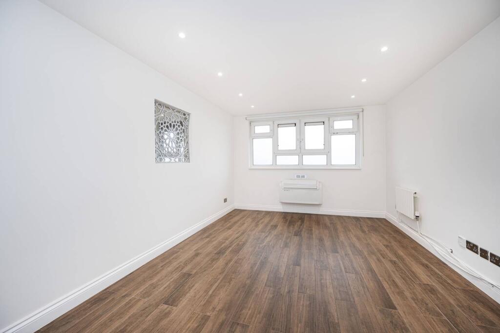 Main image of property: Goswell road, Clerkenwell, London, EC1V