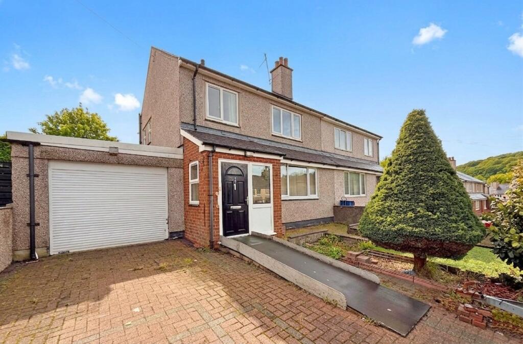 Main image of property: Ffordd Dolafon, Llangefni, Isle of Anglesey, LL77