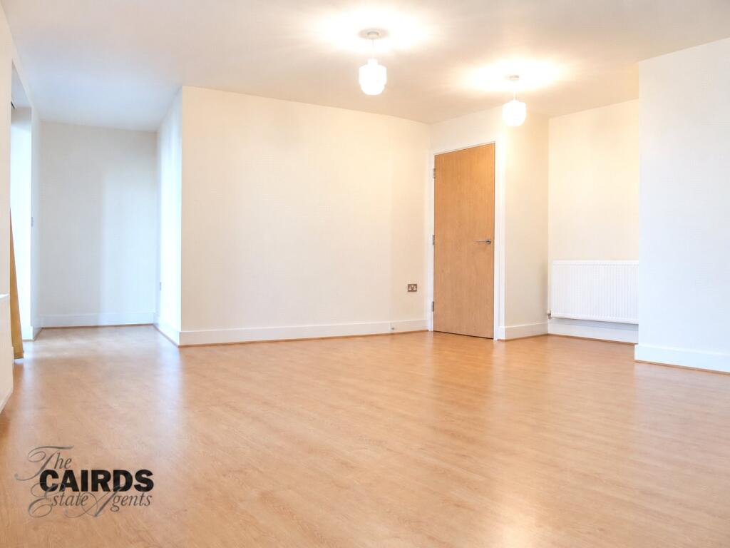 Apartment in Kingston upon Thames - View 4