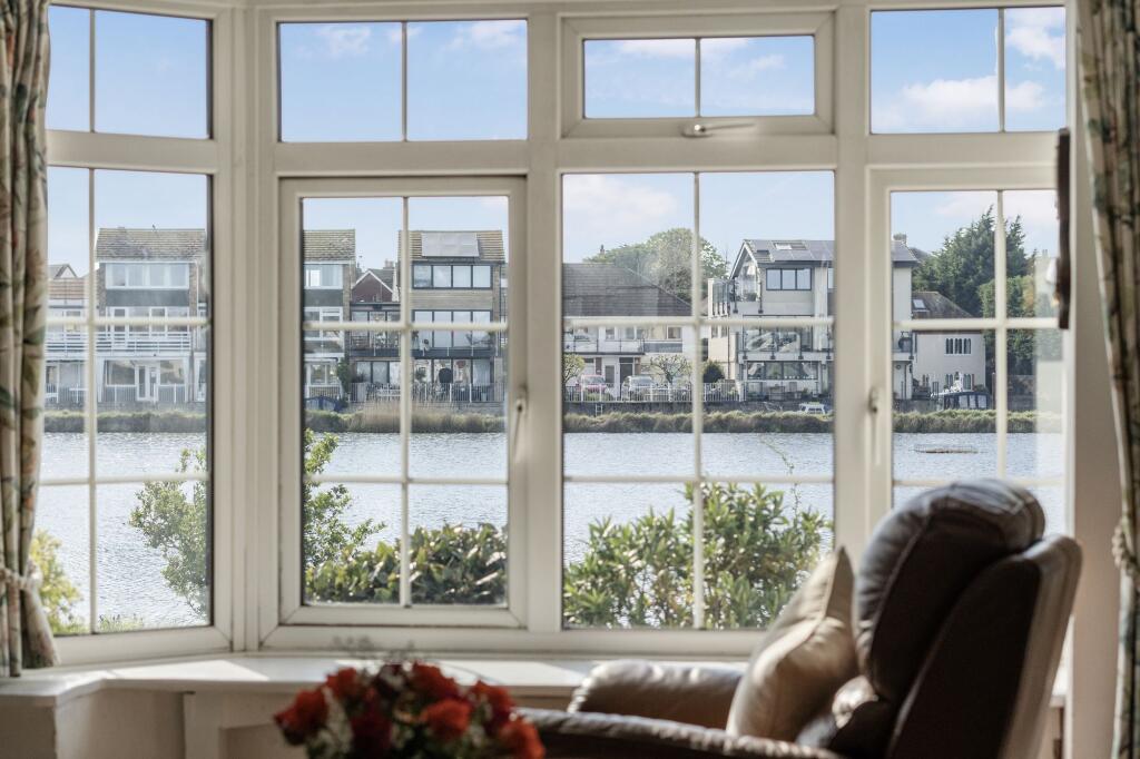33 Slipper Road, Hermitage, PO10 - View 3
