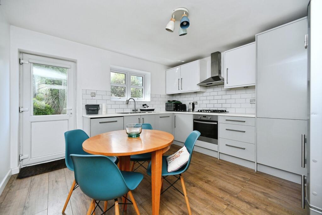 House in Brighton - View 4