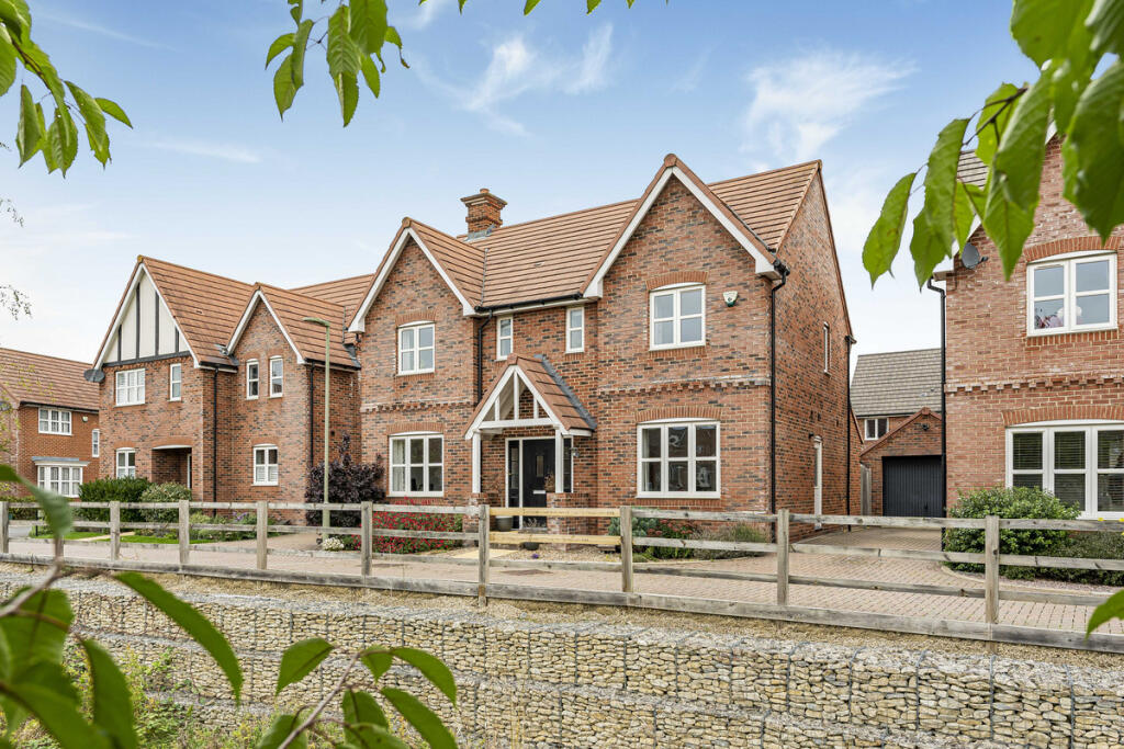 Main image of property: Teasel Bank, Harwell, OX11