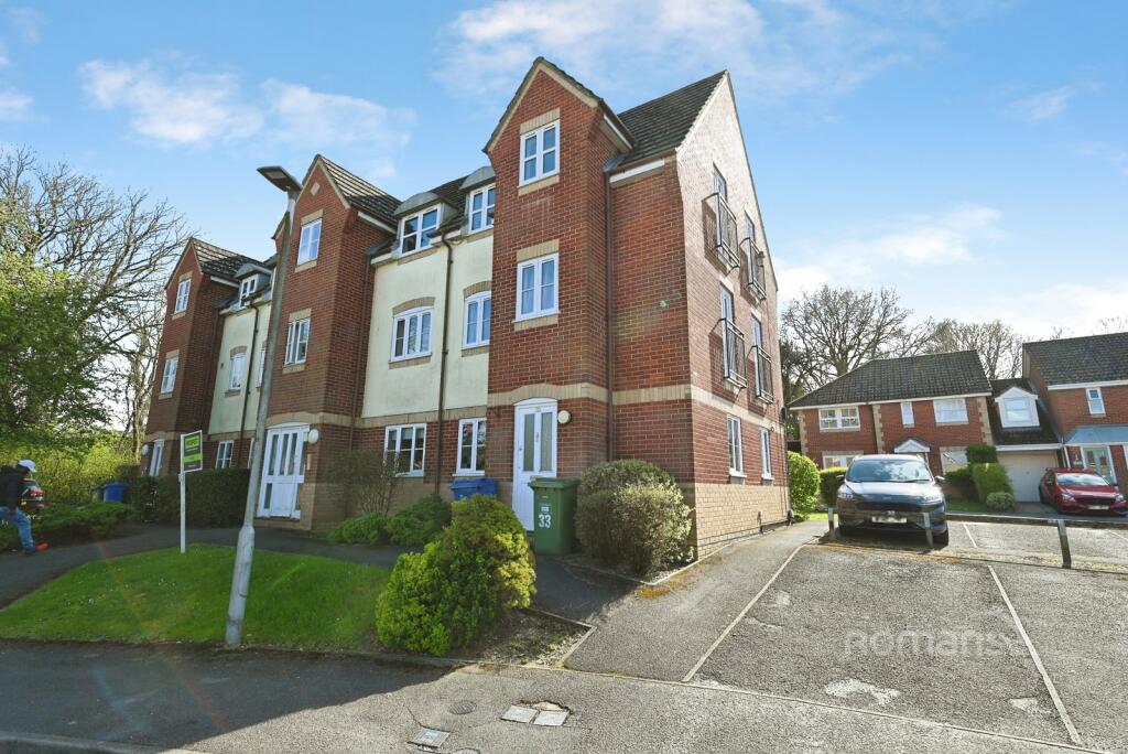 Main image of property: Hitherhooks Hill, Binfield, Bracknell, RG42