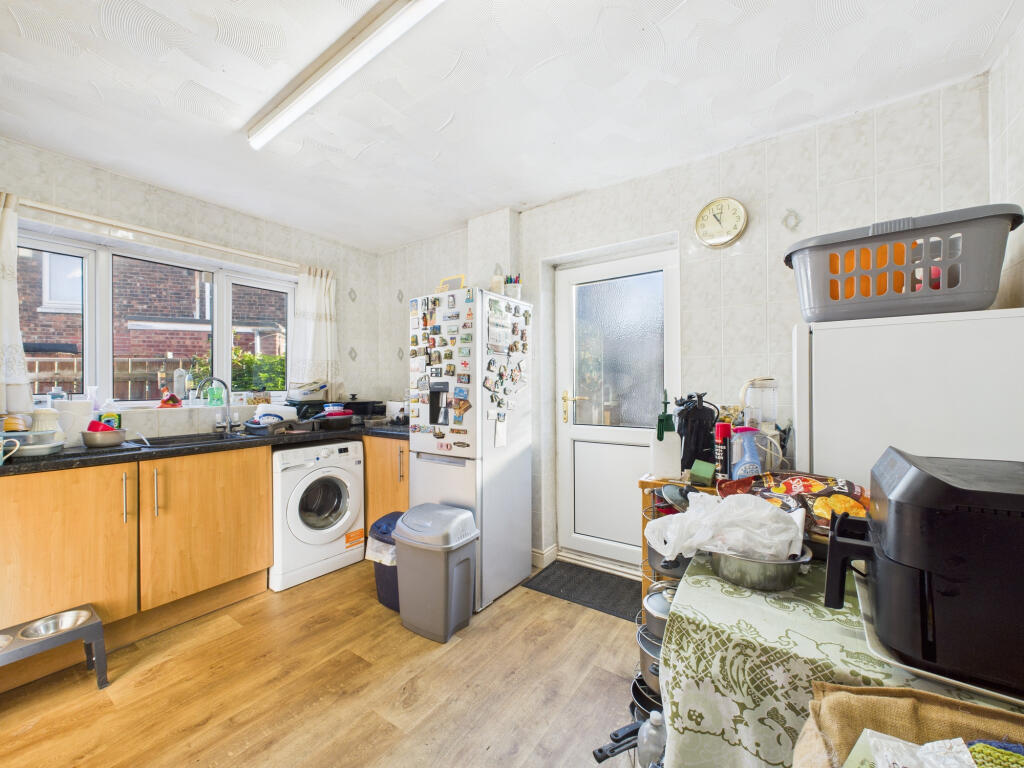 House in Hull, Kingston upon Hull - View 3