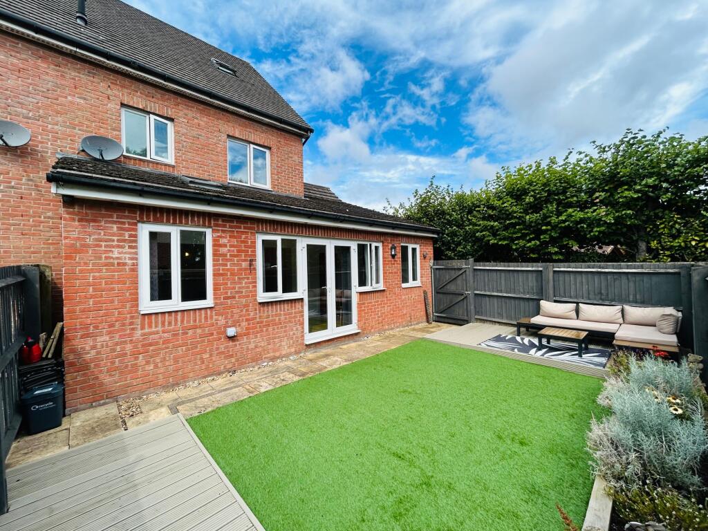 House in Lymm, Heatley, Warrington - View 4