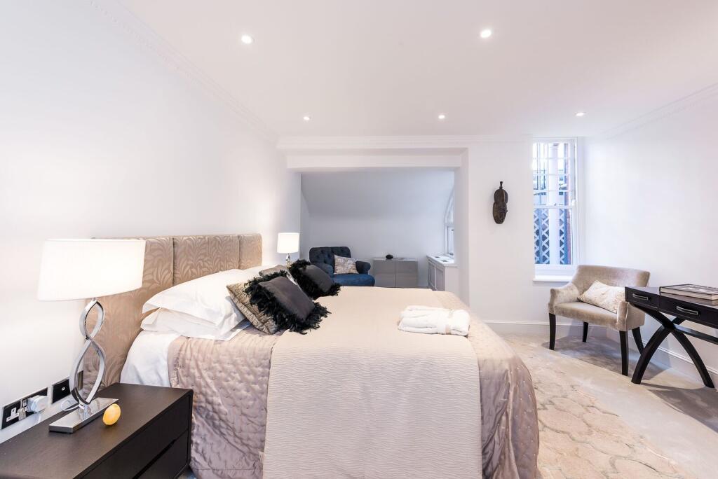Apartment in London - More