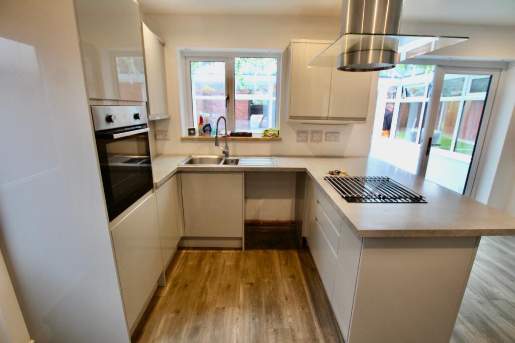 Additional image 5 of Caister, Tamworth