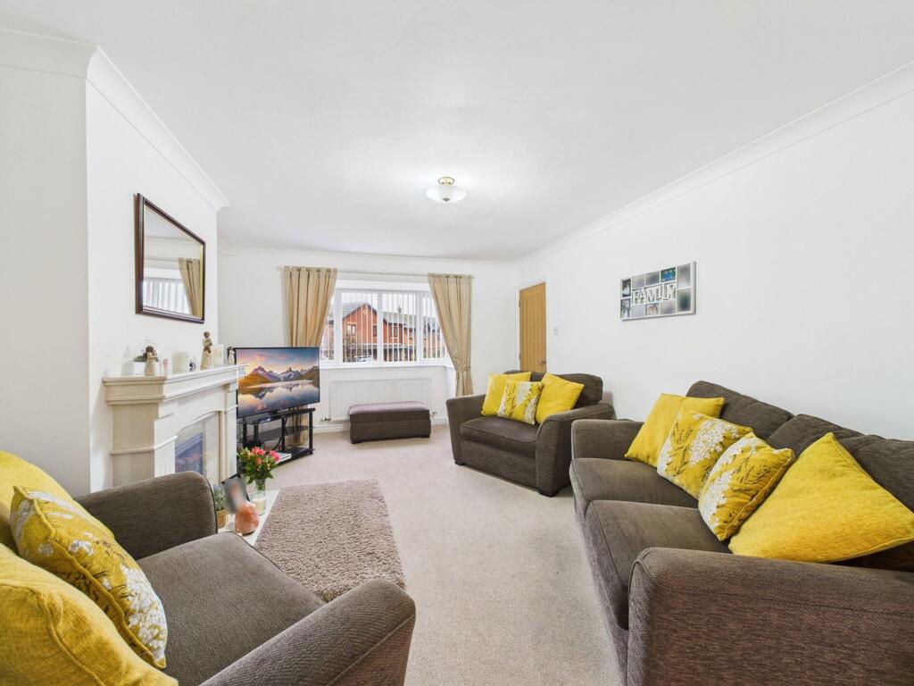 Meadowclough, Skelmersdale, WN8 photo 3