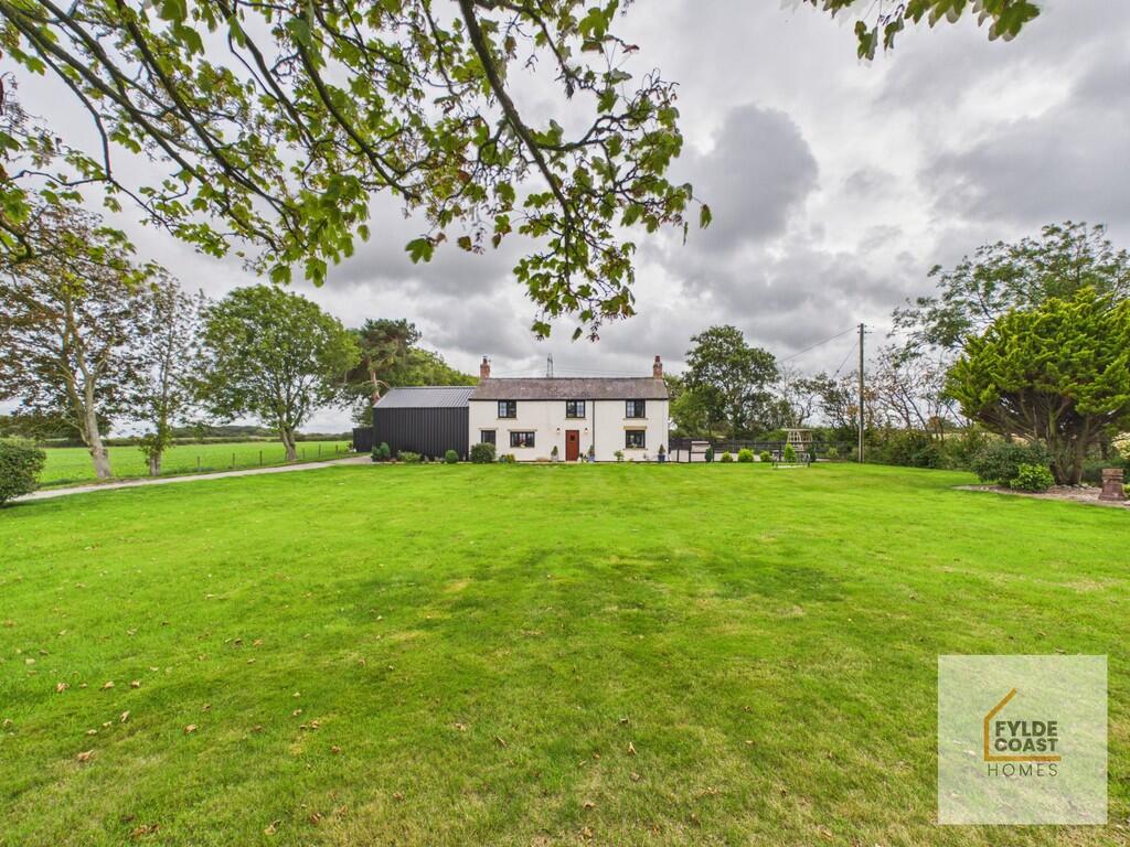 House in Preston - View 3