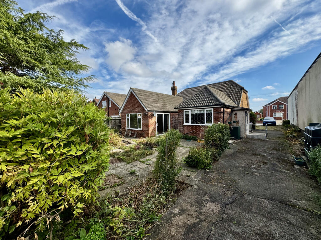 House in East Lindsey, Churchthorpe, Fulstow - View 2