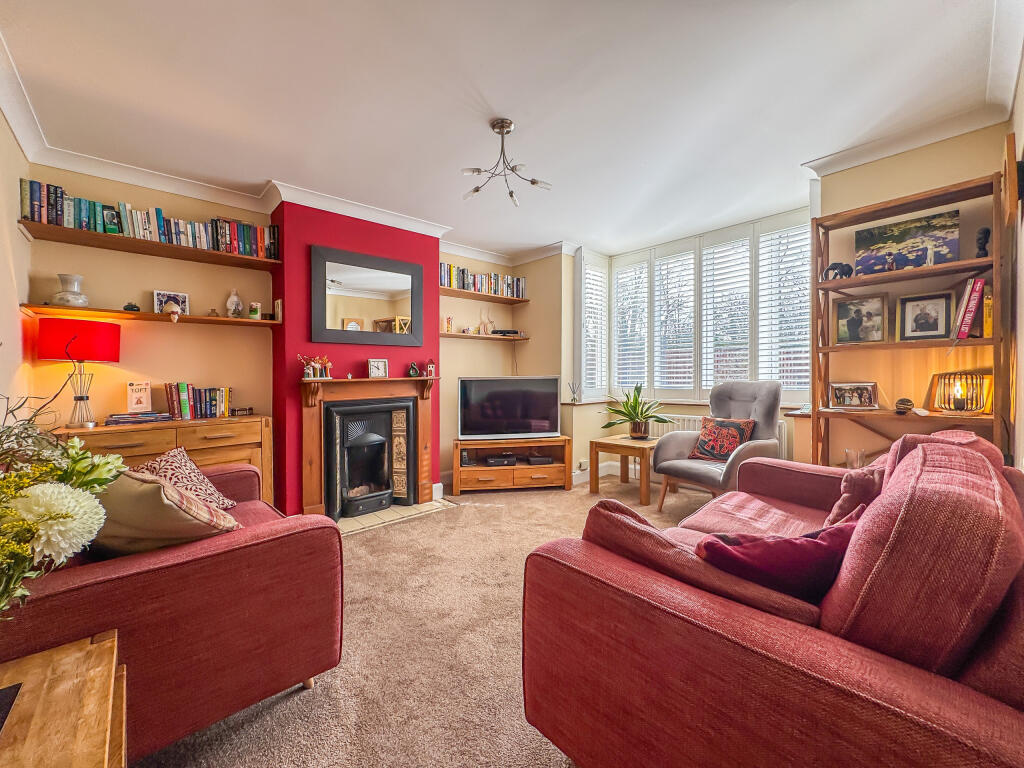 Duchess Drive, Newmarket, Suffolk photo 2