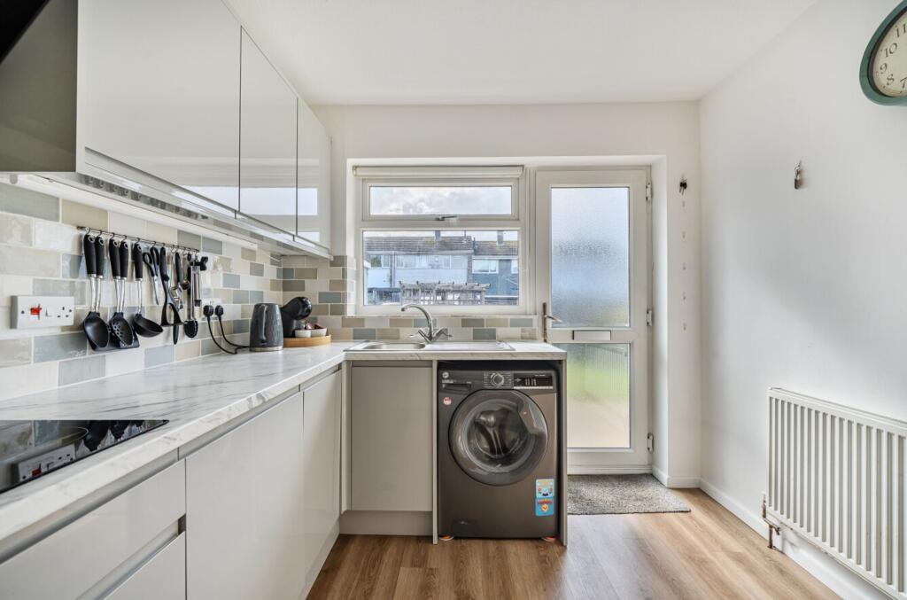 Hatchmere, Thornbury, BS35 - View 4