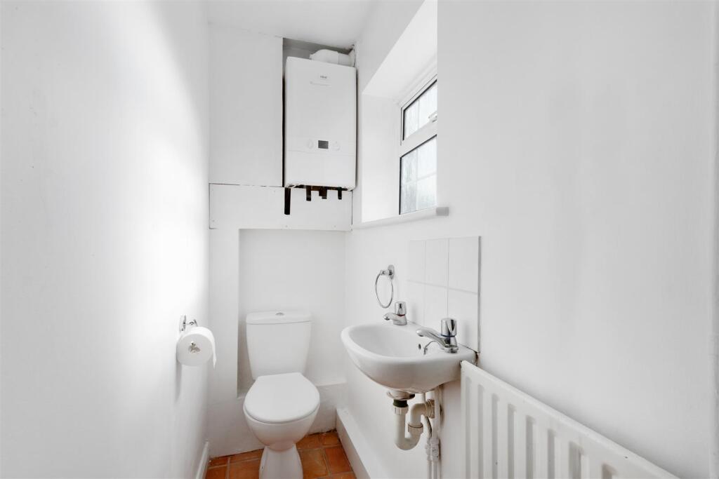 House in London - View 5