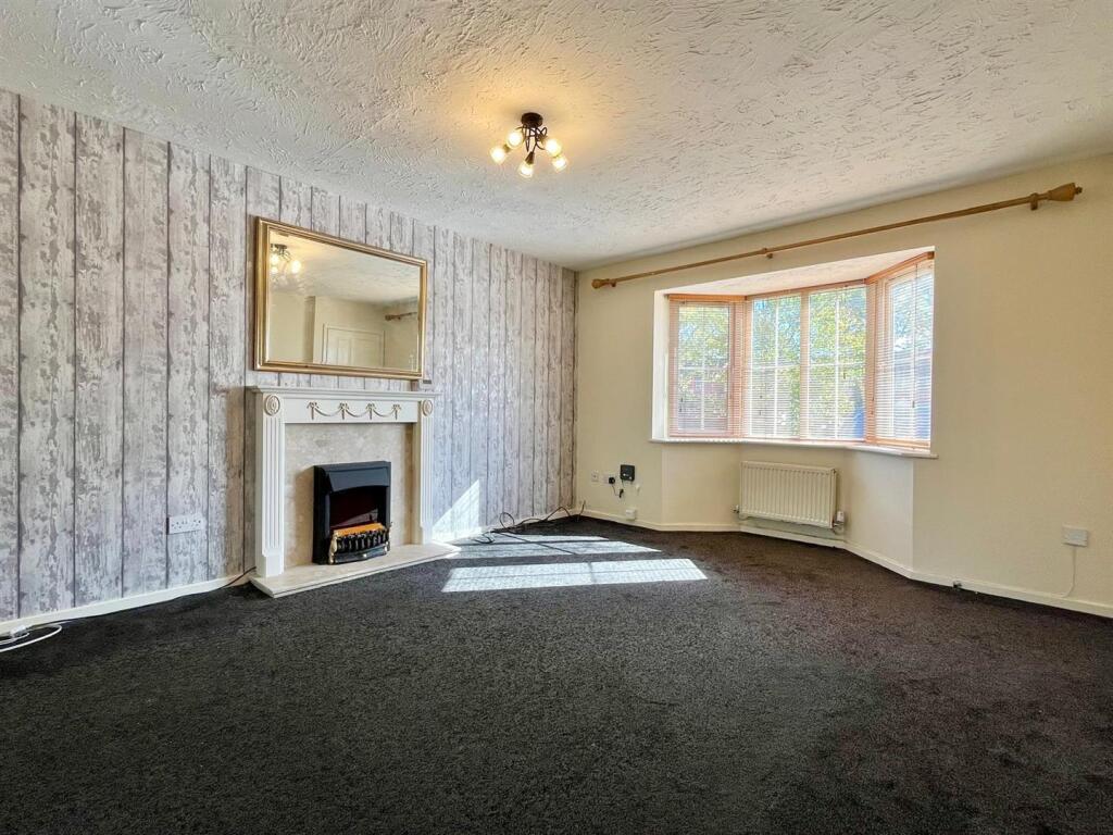 House in Birmingham, West Midlands - View 2