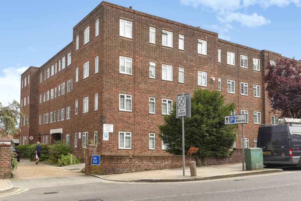 Main image of property: Brent Street, London, NW4