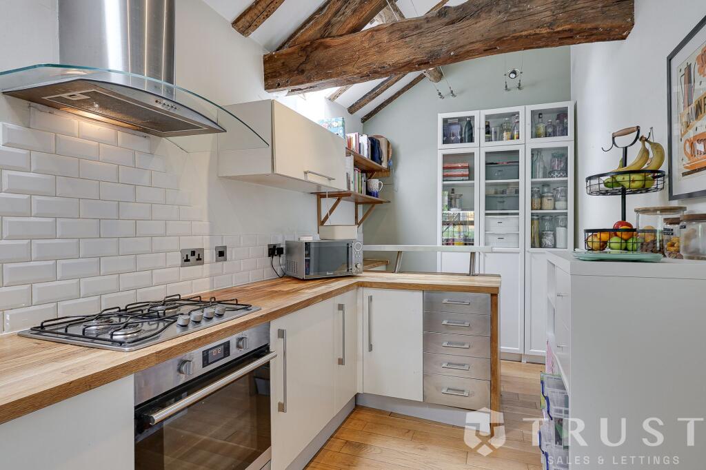 House in Wakefield - View 4