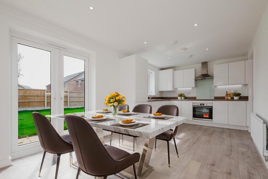 House in Worcester - View 3