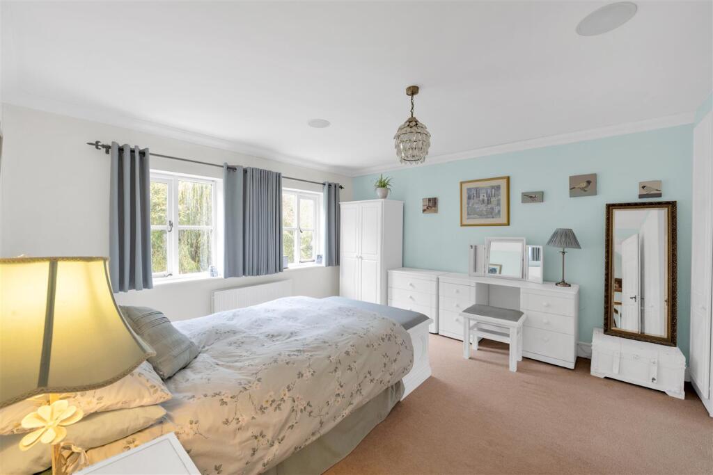 Additional image 13 of Codicote Road, Wheathampstead, St. Albans