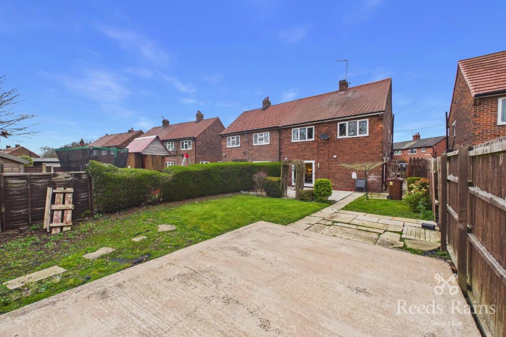 Main image of property: Kirkthorpe Lane, Kirkthorpe, Wakefield, West Yorkshire, WF1