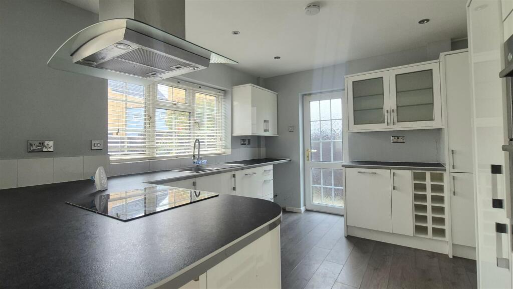 House in Milton Keynes, Water Eaton, Bletchley and Fenny Stratford - More