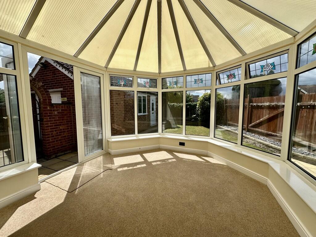 Pinefield Avenue, Barnby Dun, Doncaster - View 6