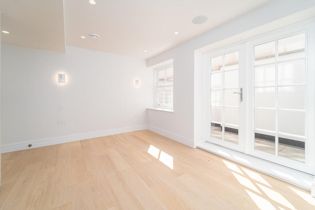 Apartment in London - More