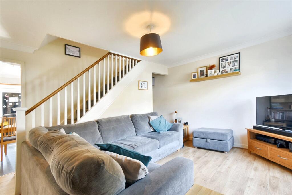 Angel Mead, Woolhampton, Reading, Berkshire, RG7 photo 3