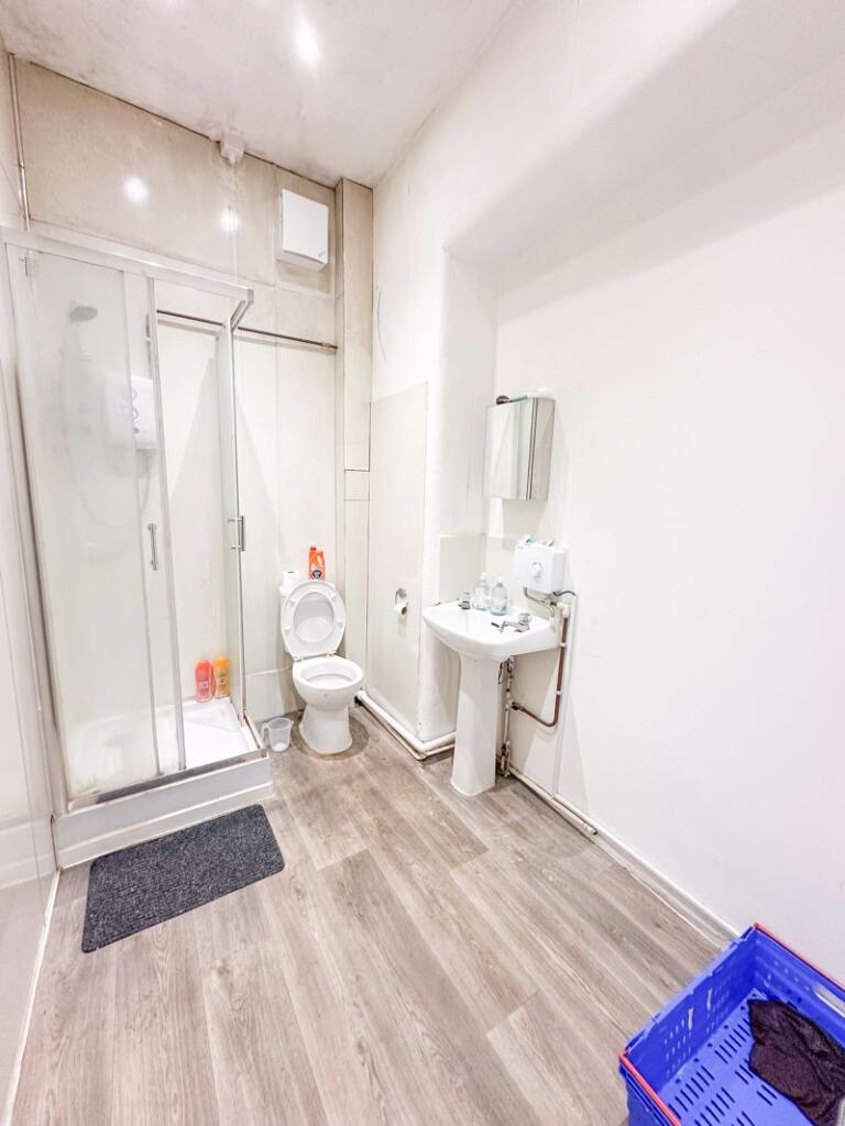 Additional image 8 of High Street, Shepton Mallet