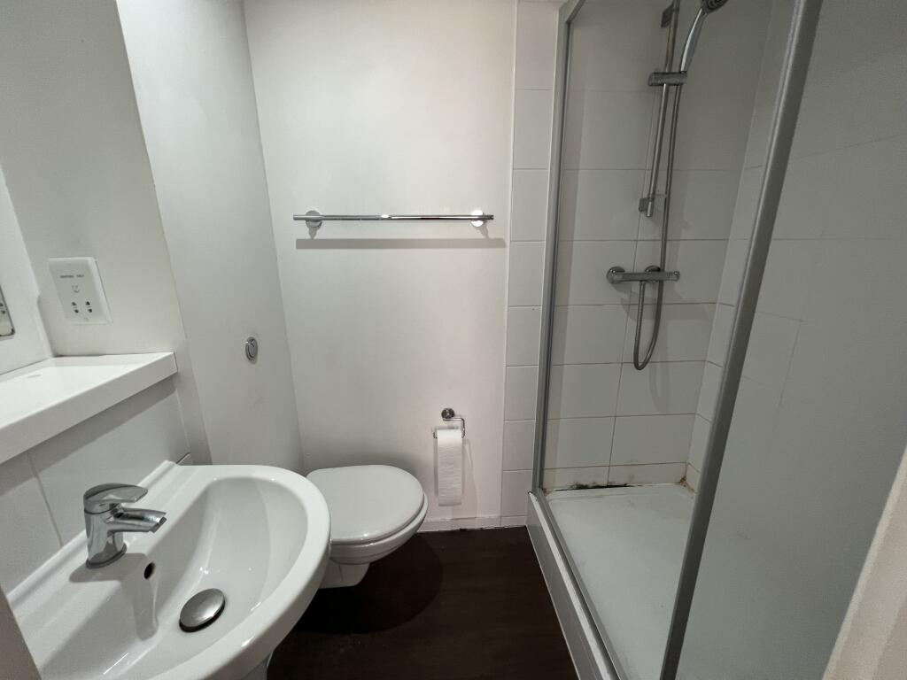 Apartment in Sheffield, Moorhead, City Centre - View 5