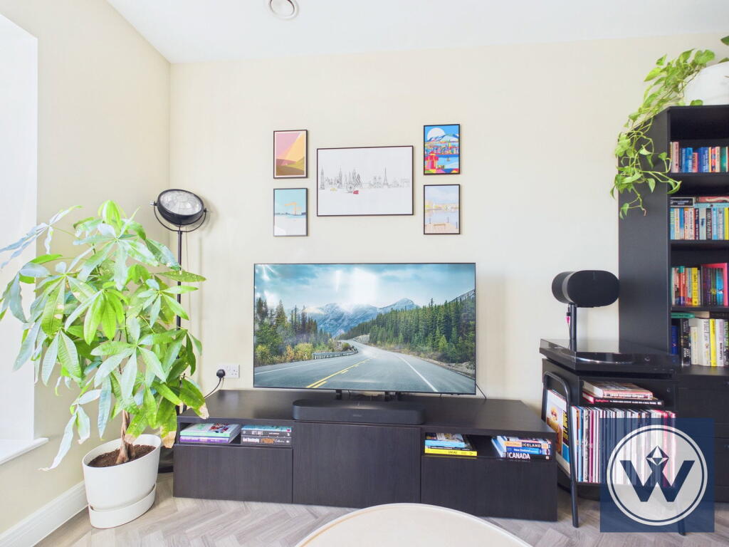 Apartment in Southall - View 4