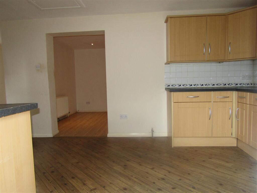 House in York - View 4