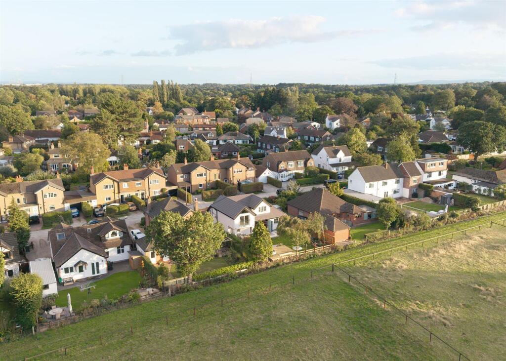House in Willaston, Ellesmere Port - View 2