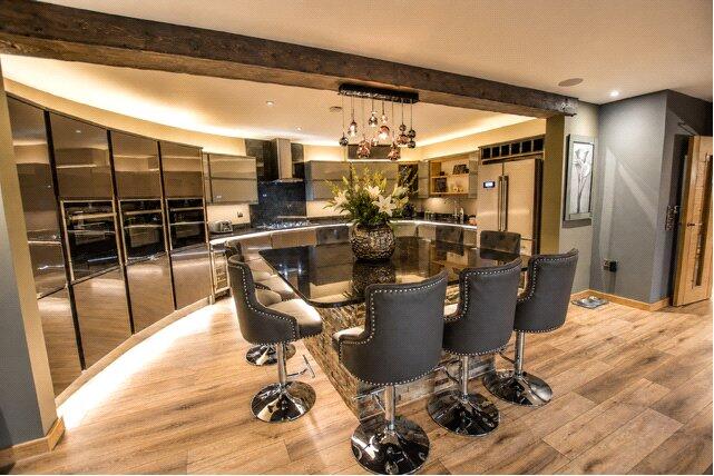 House in Huddersfield - View 3