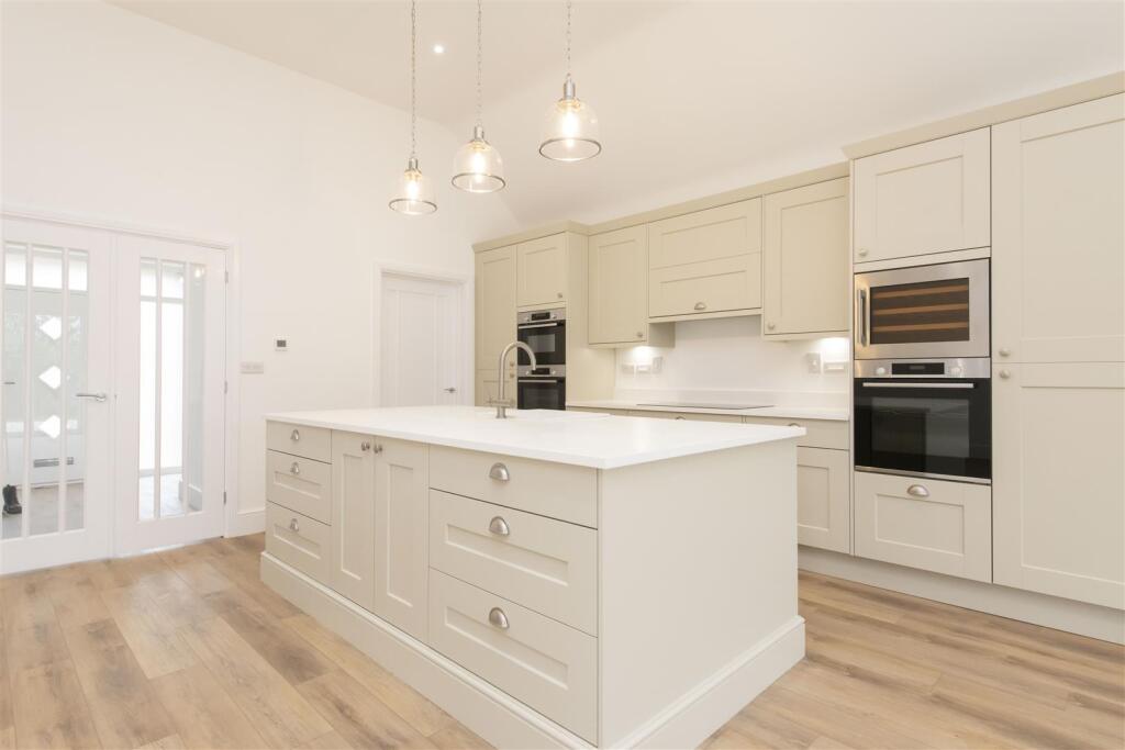 House in Northampton - View 2